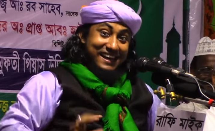 ‘ঢেলে দেই’ বক্তা তাহেরীর বিরুদ্ধে মামলার আবেদন